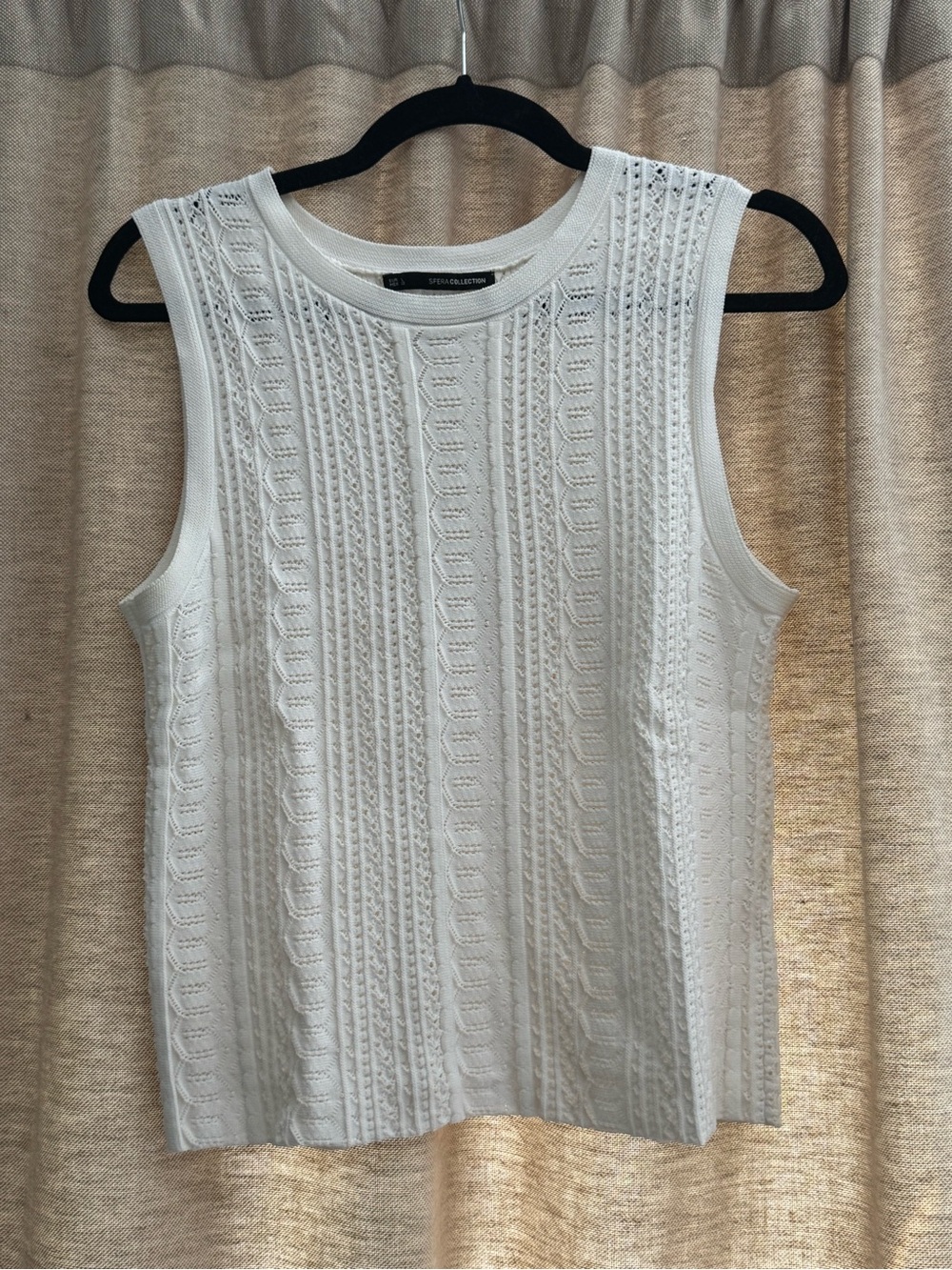 Hera collection by Zara. White Knit Sleeveless Tank Top